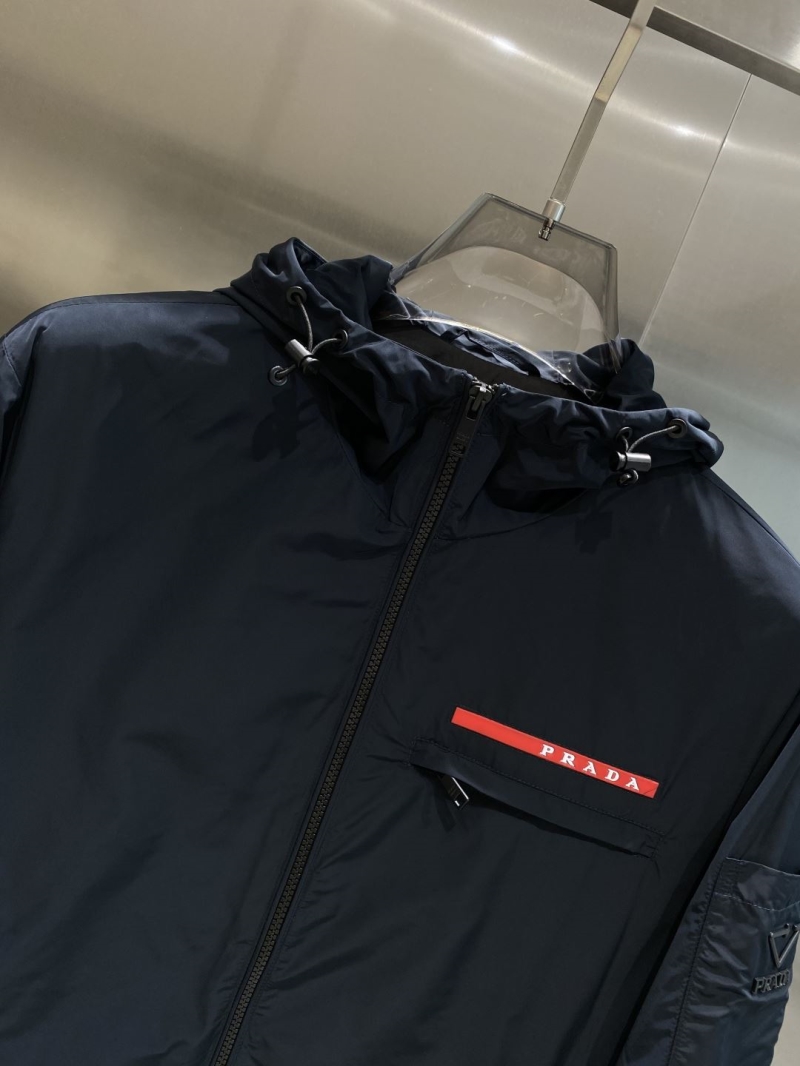 Pra*a outwear